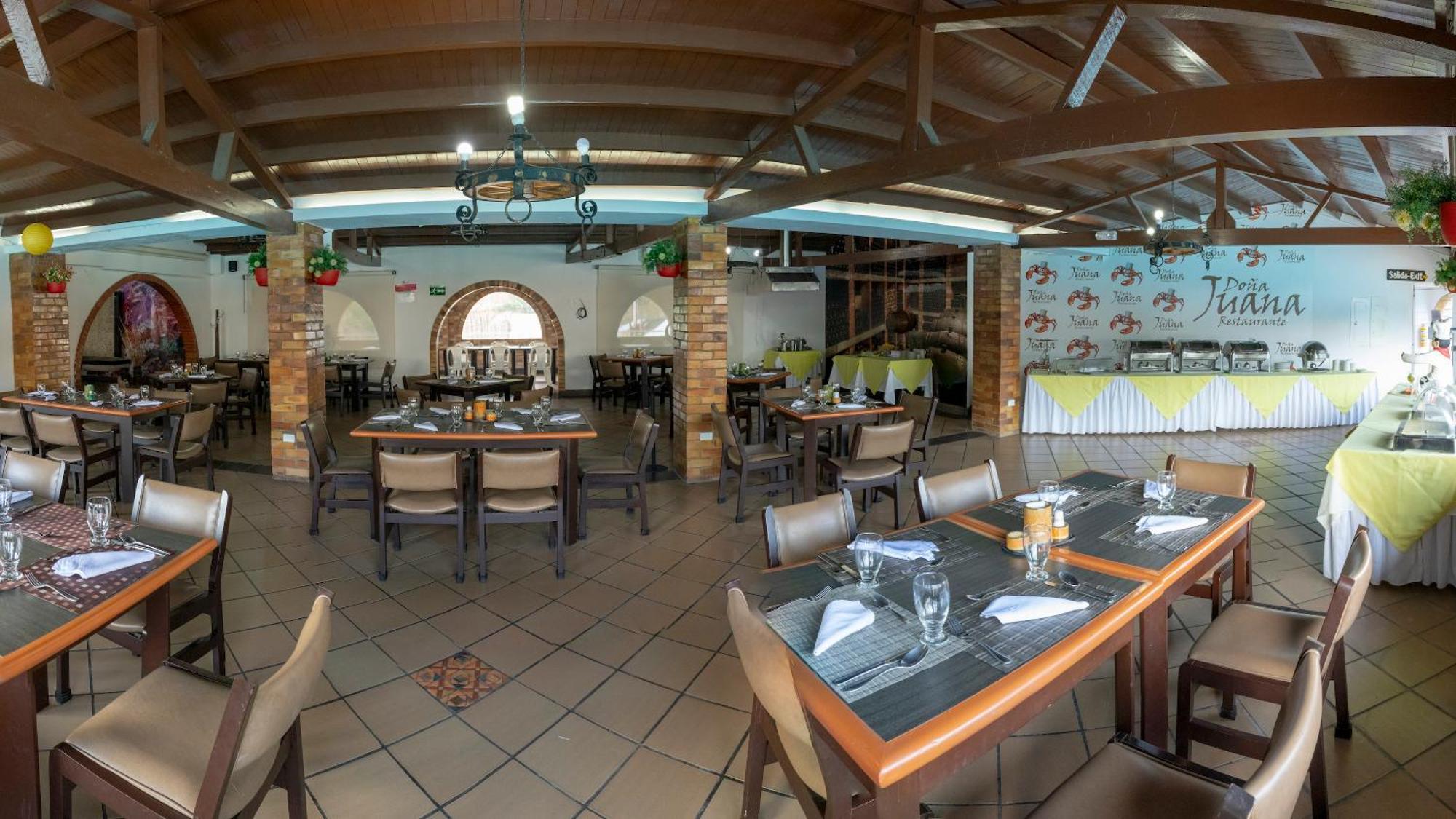 Hotel San Juan Internacional Giron Exterior photo