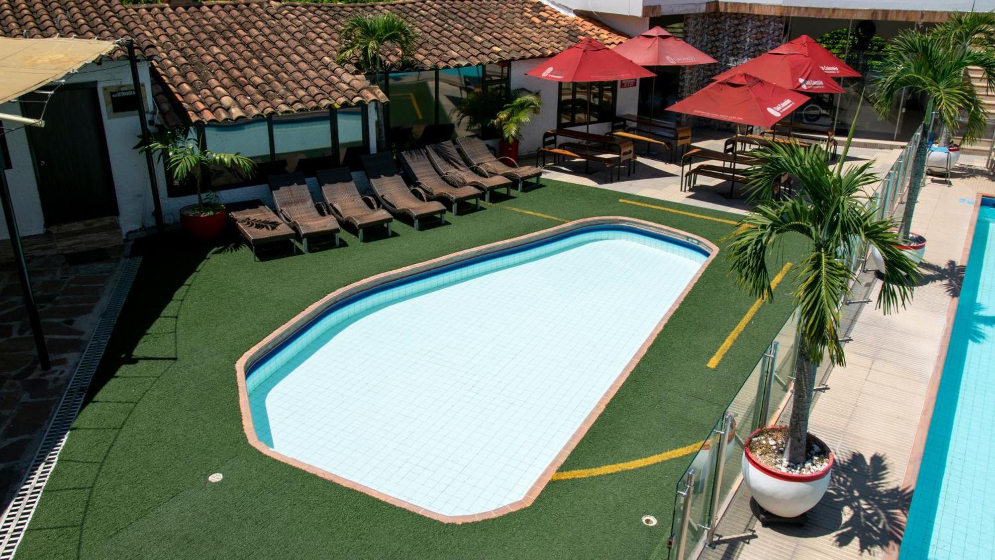 Hotel San Juan Internacional Giron Exterior photo