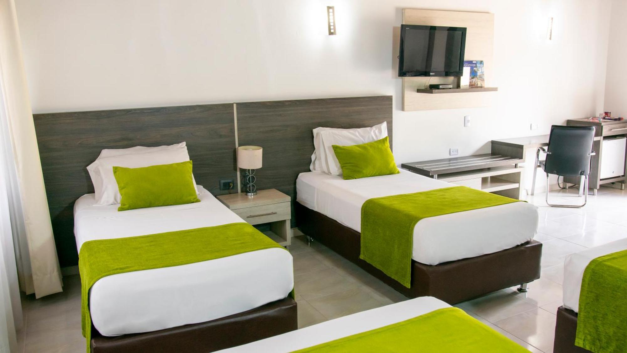 Hotel San Juan Internacional Giron Exterior photo