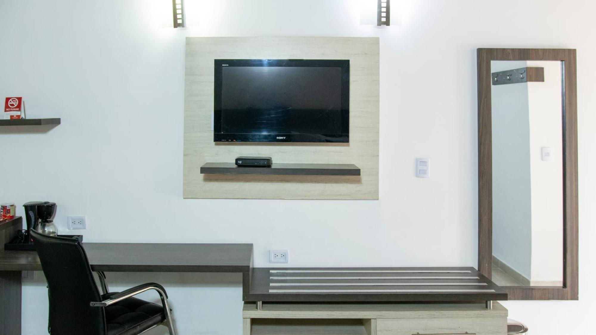 Hotel San Juan Internacional Giron Room photo