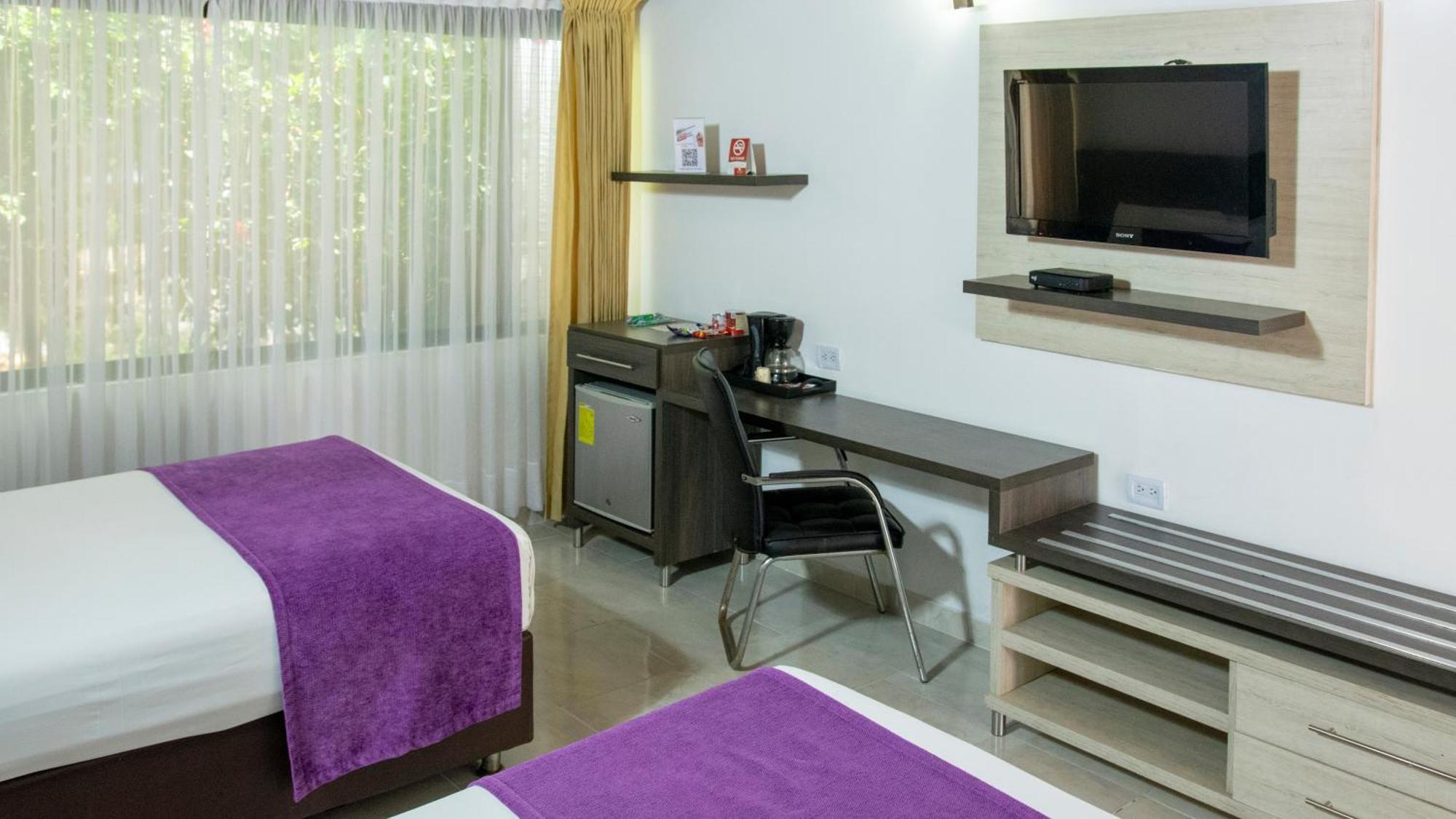Hotel San Juan Internacional Giron Room photo